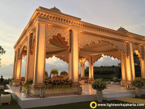 Royal Wedding Mandap, Stage Backdrop Design, Extreme Makeover Home Edition, Mehndi Night, Ganapati Decoration, Castle Home, Luxury Houses Mansions, Wedding Entrance Decor, Victorian Paintings