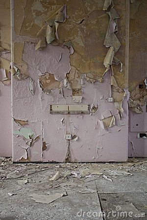 Peeling wallpaper Abandoned Environment, Deconstructed Art, Peeling Wall, Peeling Wallpaper, Apartment Walls, Set Design Theatre, Yellow Wall, Peeling Paint, Yellow Walls