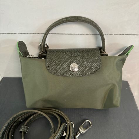 The Shoulder Strap Is Original Brand New Women's Canvas Logo Zipper Closure Material: Canvas Dimensions: Length 17cm, Height 10cm, Width 5.5cm Longchamp Xs, Longchamp Le Pliage Mini, Long Champ Bag, Longchamp Mini, Longchamp Bag, Longchamp Bags, Bags Aesthetic, Mini Canvas, Longchamp Le Pliage