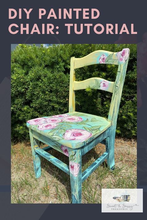 Chalkboard Butterfly, Painted Chairs Diy, How To Paint Roses, Decoupage Chair, Paint Blending, Paint Roses, Recycled Stuff, Hand Painted Chairs, Princess Painting