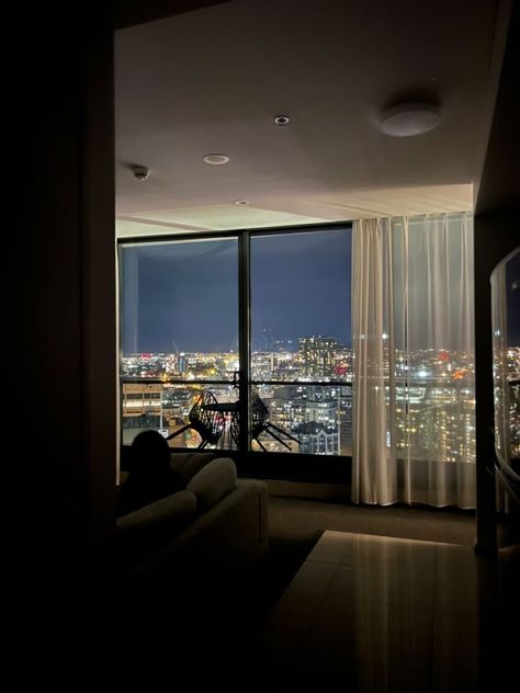 Penthouse Apartment Aesthetic Night, Nyc Penthouse, City View Apartment, Apartment View, Dream Apartment Decor, Love Luxury, Apartment Aesthetic, Dream House Rooms, New York Apartment