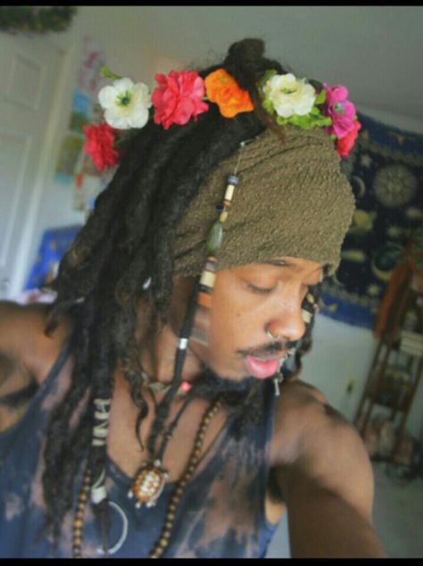 MEN WITH LOCS Locs With Bangs, Men With Locs, Dyed Locs, Loc Appreciation, Butterfly Locs, Loc Jewelry, Loc Styles, Hair Photo, Crystal Hair