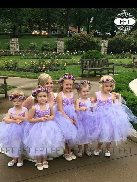 Fruits Costume, Secluded Wedding, Lavender Flower Girl Dress, Bodas Boho Chic, Rapunzel Wedding, Purple Flower Girls, Princess Tutu Dresses, Baby Tutu Dresses, Girls Tulle Dress