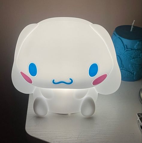 Cinamonroll Stuff, Cinnamoroll Room, Aesthetic Room Cinnamoroll, Cinnamoroll Lamp, Cinnamon Roll Sanrio Things, Cinnamon Roll Sanrio Merch, Coral Room, Rolling Car, Hello Kitty Gifts