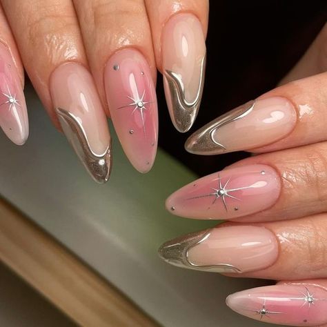 Aura Star Nails, Nail Ideas Aura, Silver Oval Nails, Aura Nails With Stars, Aura Nails With Silver, Pink Nails Aesthetic, Nails With Silver, Uñas Aesthetic, Paznokcie Hello Kitty