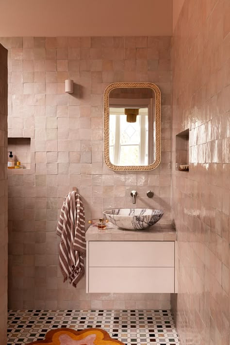 Japanese Bath House, Travertine Floor Tile, Checkerboard Floor, House Redesign, Bonnie And Neil, Joinery Design, Homes To Love, Vintage Wall Sconces, Pink Tiles