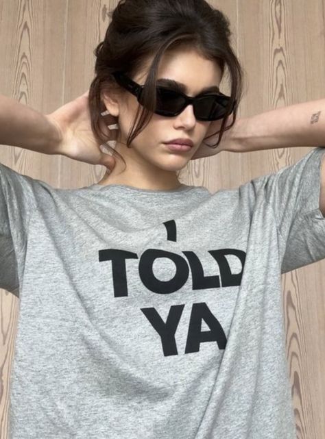 Kaia Gerber, T Shirt