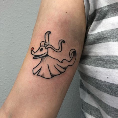 Cute Zero Tattoo, Cute Cartoon Tattoos, Halloweentown Tattoo, Zero Drawing, Zero Tattoo, Fall Tattoo, Tattoo Prints, Getting Tattooed, Tim Burton Tattoo