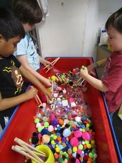 Great fine motor activity for the sensory bin. Use different types of trays and let the kids decide how to sort all the items Sensory Objects, Discovery Table, Animal Table, Sensory Tubs, Child Activities, Fine Motor Activity, Preschool Fine Motor, Gross Motor Activities, Creative Curriculum