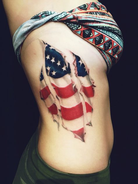 American Flag Ripskin Tattoo Patriotic Tattoos, Usa Tattoo, Army Tattoos, Military Tattoos, Hip Tattoos Women, Flag Tattoo, American Tattoos, Tattoo Shows, Tattoos Skull