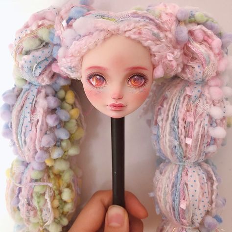 Love the textures in this pastel yarn hair! Barbie Ooak Doll, Doll Customs, Yarn Hair, Custom Monster High Dolls, Monster High Custom, Fantasy Art Dolls, Monster High Repaint, Doll Painting, Doll Stuff