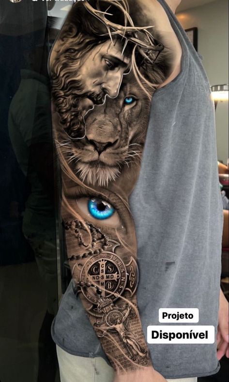 Leones Tattoo, Leon Tattoo, Zeus Tattoo, Egyptian Tattoo Sleeve, Hyper Realistic Tattoo, Lion Tattoo Sleeves, Lion Head Tattoos, Wicked Tattoos, Cool Chest Tattoos