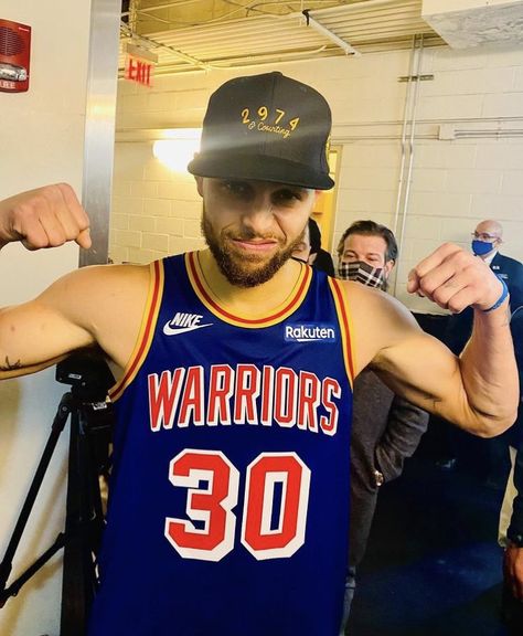 Happy Warriors Fan 🏆 on Twitter: "Stephen Curry has the most games with: — 3 threes made (645) — 4 threes made (480) — 5 threes made (350) — 6 threes made (210) — 7 threes made (123) — 8 threes made (72) — 9 threes made (40) — 10 threes made (22) — 11 threes made (11) — 12 threes made (2) No one compares 🐐 https://t.co/tZC900XBXd" / Twitter Steph Curry Icon, Curry Icon, Steph Curry 3, Stephen Curry Wallpaper, Curry Wallpaper, Curry Nba, Stephen Curry Basketball, Curry Warriors, Nba Stephen Curry