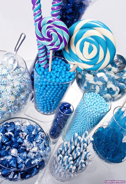 Blue Candy Buffet! by candywarehouse, via Flickr Blue Candy Buffet, Swirl Lollipops, Everything Is Blue, Blue Candy, Blue Food, Christmas Cookies Decorated, Candy Table, Candy Bars, Colorful Candy