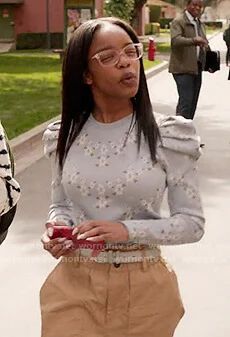 Diane Johnson Blackish, Blackish Outfits, Marsai Martin, Diane Johnson, Black Ish, Puff Sleeve Sweater, 2000s Fashion Outfits, Famous Girls, Other Outfits