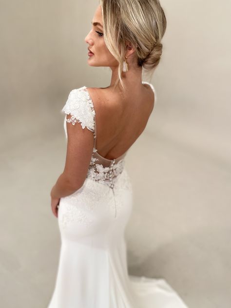 Wedding Dress With Capped Sleeves, Mermaid Cap Sleeve Wedding Dress, Cap Sleeve High Neck Wedding Dress, Cap Sleeve Mermaid Wedding Dress, Wedding Dresses Cap Sleeve, Lace Back Wedding Dress With Buttons, Wedding Dress Capped Sleeves, High Neck Cap Sleeve Wedding Dress, Cap Sleeve Wedding Dresses