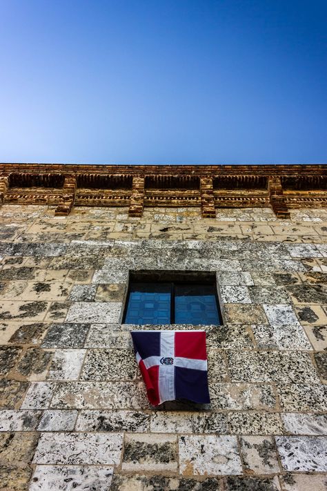 Dominican Flag Aesthetic, Dominican Aesthetic, Dominican Flag, Middle America, Super Pictures, Dominican Republic Travel, Dominican Republic Flag, Cool Countries, Beautiful Places To Visit