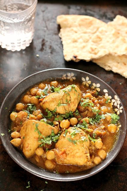 Chocolate & Chillies - Recipes. Reviews. Giveaways.: Murgh Cholay {Chicken & Chickpea Curry} Chicken Chickpea Curry, Chillies Recipes, Murgh Cholay, Chicken And Chickpea Curry, Curried Chickpeas, Red Split Lentils, Chickpea Curry Recipe, Chickpeas Recipe, Chicken Chickpea