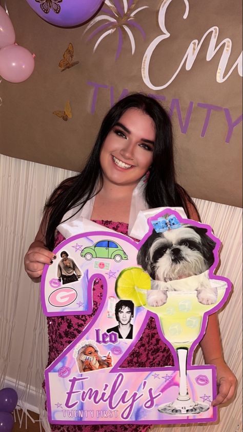 Dog Shitzu, Margarita Design, 21st Birthday Sign, 21 Bday, 21st Birthday Decorations, 21 Birthday, Painting Inspo, Dog Signs, Birthday Sign