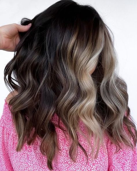 Blended Blonde Highlights, Blonde Front Highlights, Blonde Highlights On Black Hair, Balayage For Dark Hair, Natural Hair Fall, Black Hair Ombre, Blonde Highlights On Dark Hair, Black Hair Balayage, Brunette Hair With Highlights