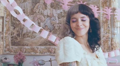 Melanie Martinez Music, Melanie Martinez Songs, Extra Credit, Twitter Layouts, Tv Girls, Happy B Day, Youtube Music, Melanie Martinez, Visual Artist