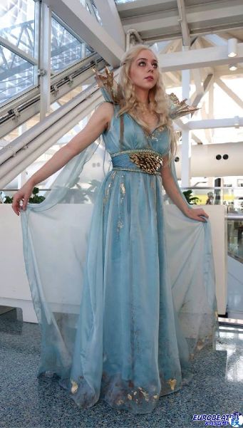 Daenerys Targaryen Blue Dress, Vivi Cosplay, Targaryen Costume, Daenerys Targaryen Costume, Targaryen Cosplay, Daenerys Targaryen Cosplay, Light Blue Dress, Rhaenyra Targaryen, Halloween 2016