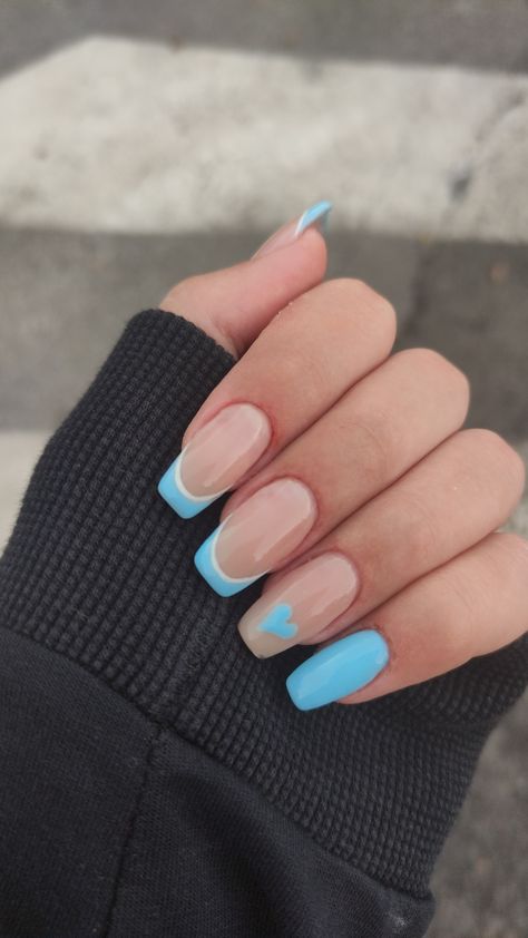 blue french with heart Blue February Nails, Blue Valentine’s Day Nails, Light Blue Valentine Nails, Light Blue Heart Nails, Pastel Blue French Tip Nails, Valentines Day Nails Blue, Blue Nails With Heart, French With Heart, Light Blue Nails Ideas