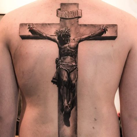 Deepest symbolic designs for most of the people are the cross tattoos. These designs can correspond to one’s spirituality and religious background. Cross is the most faithful and trusted icon in th… Crucifixion Tattoo, Jesus On Cross Tattoo, Crucifix Tattoo, Christus Tattoo, Background Cross, Tato 3d, Faith Tattoos, Jesus Christ Tattoo, Tato Salib