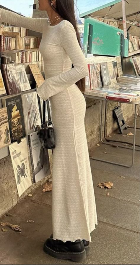 Long Beige Party Dress, Beige Long Maxi Dress For Party, Beige Winter Party Bodycon Dress, Beige Winter Dress For Night Out, Winter Party Beige Bodycon Dress, Beige Dress For Winter Night Out, Beige Winter Bodycon Party Dress, Beige Dress For Night Out In Winter, Beige Midi Dress For Party