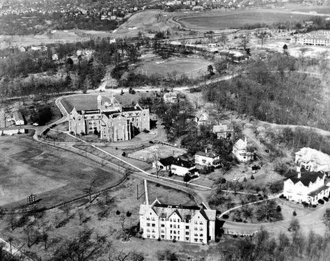 Verrazano-Narrows Bridge at 50: Before 1964, Staten Island was rural oasis, a world away from 'The City' - silive.com Wagner College, Wide Open Spaces, College Campus, Open Spaces, Dream City, Travel Sites, Holiday Weekend, Staten Island, Old Buildings