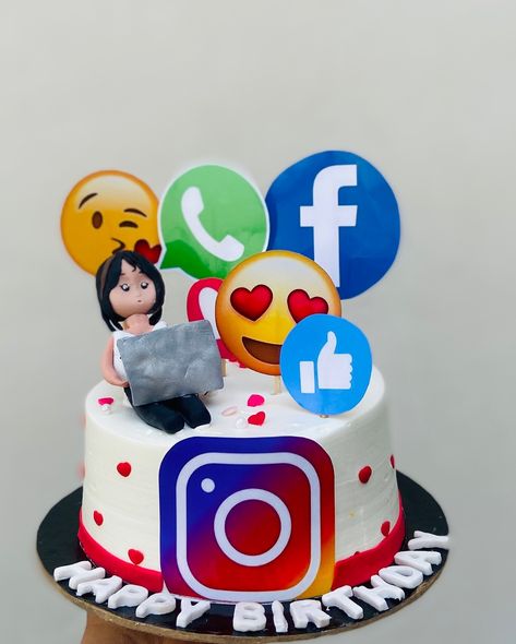 Social media theme cake❤️ #cake #cakedecorating #cakeart #madewithlove #birthdaycake #socialmediacake #fondantwork #egglesscake #yummy #cakelicious #cakedesigner #art #cakes #fyp #viral #post Eggless Cake, Cake Art, Themed Cakes, Fondant, Cake Decorating, Birthday Cake, Social Media, Cake