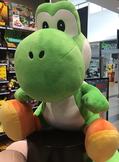 Yoshi Stuffed Animal, Nintendo Plushies, Retro Room Ideas, Yoshi Plush, Mario Plush, Mario Yoshi, Stuff Animals, Cute Squishies, Plush Backpack