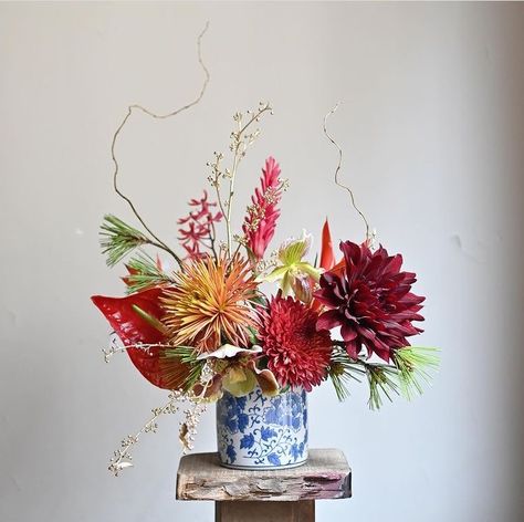 Chinese New Year Arrangement Flower, Asian Inspired Flower Arrangements, Chinese New Year Floral Arrangement, Chinese Flower Arrangement, Chinese New Year Flower Arrangement, New Year Flower Arrangement, Floral Vase Arrangements, Red Flower Arrangements, Chinese New Year Flower