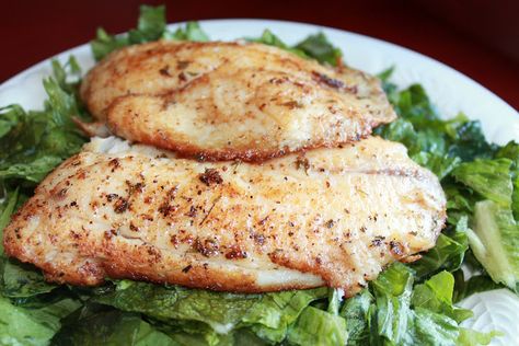 Pan Seared Cajun Tilapia Optivia 5 And 1 Recipes Lean And Green Fish, Lean And Green Tilapia Recipes, Lean And Green Fish Recipes, Optavia Fish Lean And Green, Optavia Tilapia Lean And Green, Optiva Diet, Octavia Meals, Optavia 30, Cajun Tilapia