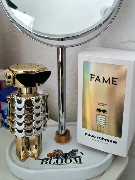 Paco Rabanne Perfume, Fragrance Lab, Expensive Perfume, Antique Perfume Bottle, Perfume Bottle Design, Fragrances Perfume Woman, Celebrity Perfume, Belly Jewelry, Perfume Scents