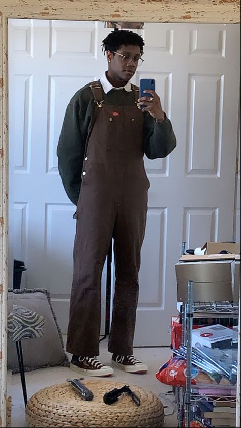 i like that i look like a kids tv show character Overall Mens Outfits, Dickie Overalls Outfit, Styling Overalls Men, Overalls Men Aesthetic, Artistic Outfits Men, Dickies Overalls Outfit Men, Artist Outfit Men, Men’s Overalls Outfit, Himbo Outfits