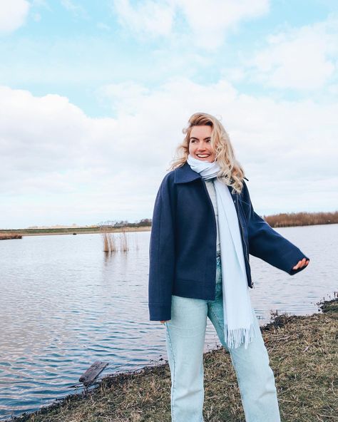 Wearing a casual chic jacket with a light blue scarf and light blue jeans for an afternoon stroll. Fashion, style, outfit of the day. Stroll Outfit, Light Blue Scarf, Chic Jacket, Instagram Pose, Light Blue Jeans, Blue Scarf, Poses For Pictures, Casual Chic, Outfit Of The Day