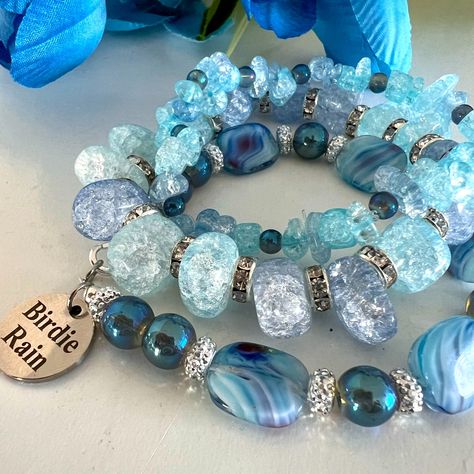 Verre Saphir Glass Bead Blue Crackle Glass Chips Dyed Aqua Crackle Glass Nugget One Of A Kind 7 1/2” Glass Beads Bracelet Ideas, Twyla Boogeyman, Trendy Jewelry Ideas, Woman Bracelets, Diy Earrings Dangle, Crystal Beads Jewelry, Rain Jewelry, Beading Bracelets, Stackable Beaded Bracelets