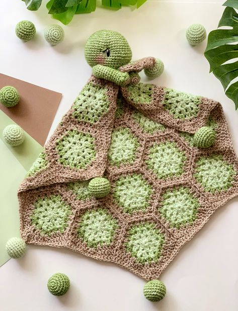 Pebbles Crochet-A-Long – SarahDee Crochet Lovey Pattern, Crochet Lovey, Crochet Turtle, Fox Pattern, Running Stitch, Blanket Stitch, Crochet Art, Crochet Patterns Amigurumi, Crochet Dolls