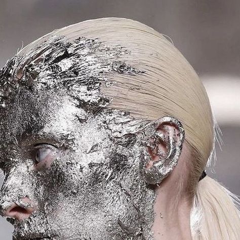 Cathyanne Mac Allister on Instagram: "Silver! Makeup??? @rickowensonline @sixarex" Ex Machina, Artistry Makeup, Fall 2015, Face Art, Rick Owens, Body Painting, Teen Fashion, Editorial Fashion, Paris Fashion Week