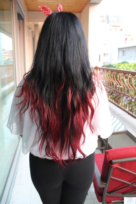 Bottom Half Red Hair, Black Hair With Red Ends, Half Red Hair, Cola Hair, Cherry Cola Hair, Cherry Red Hair, Black Red Hair, Hair Color Underneath, Peekaboo Hair