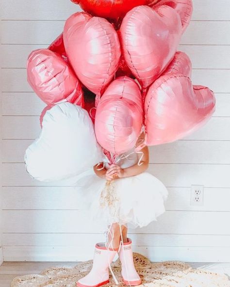 Last day of our Valentine’s Day sale! Let’s spread the love. Use code: VDAY14 for 14% off. Sale ends 2/14 at midnight. • • • #earlynest #shopearlynest #vdaysale #toddlertips #toddlereducation #educationalboxes #naturebased #toddleractivitybox #childdevelopment #earlynesters #valentinesday #valentinesdayspecial Toddler Valentines Pictures, Toddler Valentines Day Pictures, Valentines Baby Photoshoot, Vday Shoot, Valentines Baby Photos, Valentines Day Home Decor, Nest Ideas, Valentine Mini Session, Baby Birthday Photoshoot