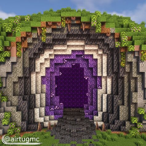 Nether Design Ideas, Arch Ideas Minecraft, Cute Nether Portal Ideas, Natural Nether Portal Design, Minecraft Nether Portal Room Design, Minecraft Medieval Portal Design, Cool Minecraft Nether Portal Ideas, Nether Portal Designs Minecraft, Nether Portal Design Medieval