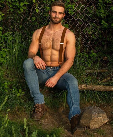 Man In Suspenders, Muscle Man, Hunks Men, Male Beauty, Bearded Men, Country Living, Suspenders, Male Model, Muscles