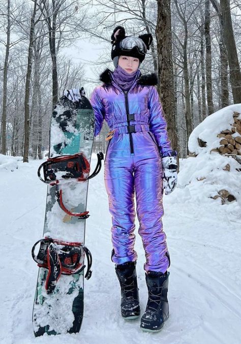 Cute Snow Suit, Ski Outfits For Women Style, Snow Outfits For Black Women, Vintage Ski Outfit, Suit With Hoodie, Women Snowboarding Outfits, Snow Outfits For Women, Space Clothing, Ski Fits