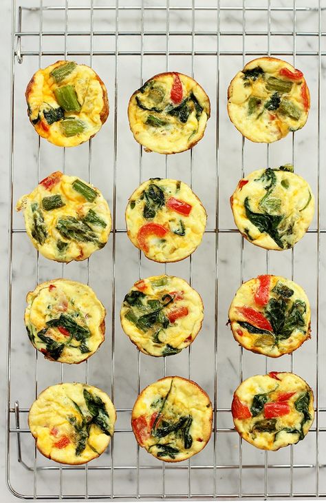 Frittata Recipes Healthy, Fritata Recipe, Healthy Frittata, Frittata Muffins, Easy Frittata, Mini Frittata, Bacon Grilled Cheese, Chimichurri Recipe, Asian Recipe