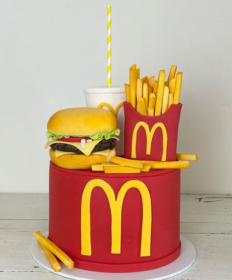 Sandy's Cakes on Instagram: "A macca’s themed cake for Shaun’s 40th." Mc Donald Cake, Mcdonalds Birthday Party, Coke Cake, Burger Cake, Moana Themed Party, Pizza Cake, Baby Spice, Mini Cakes Birthday, Funny Birthday Cakes