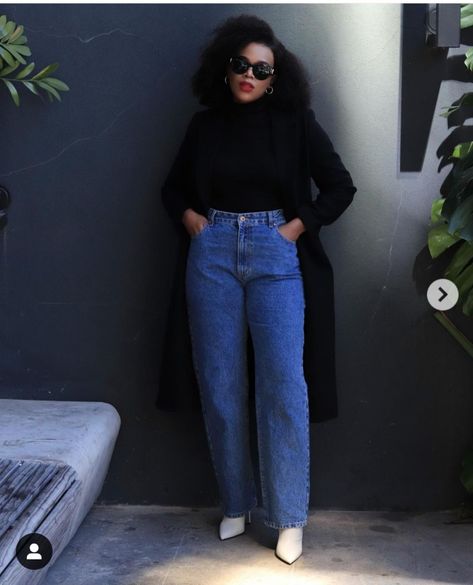 Friday Outfit For Work, Stylish Business Outfits, Mom Jeans Outfit Winter, Straight Jeans Outfit, Curvy Casual Outfits, Modest Casual Outfits, Look Jean, Friday Outfit, Mom Jeans Outfit