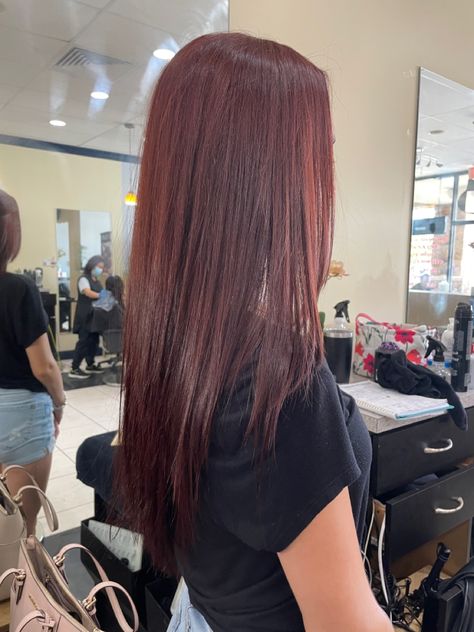 Dark Red Orange Hair, Red Burgundy Hair, Pelo Color Vino, Maroon Hair, Dark Purple Hair, Plum Hair, Wine Red Hair, Red Hair Inspo, Wine Hair