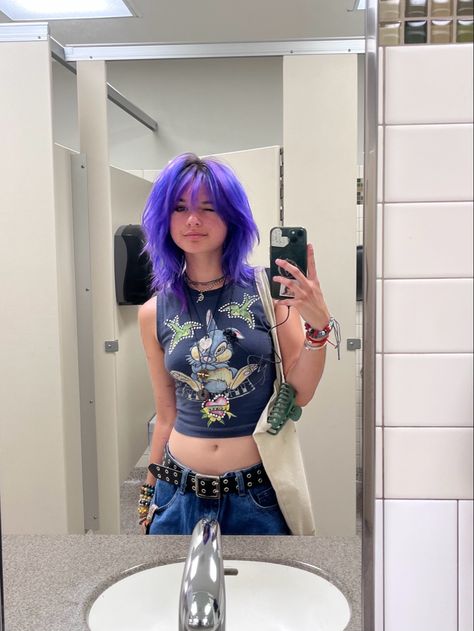 Outfits For Purple Hair, Purple Hair Outfit Ideas, Purple Alt Hair, Outfit Claims, Outfit Ideas Alt, Purple Brown Hair, Outfit Ideas Colorful, Body Horror, Alt Girls